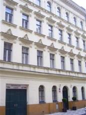 Residence Kamenicka Prague